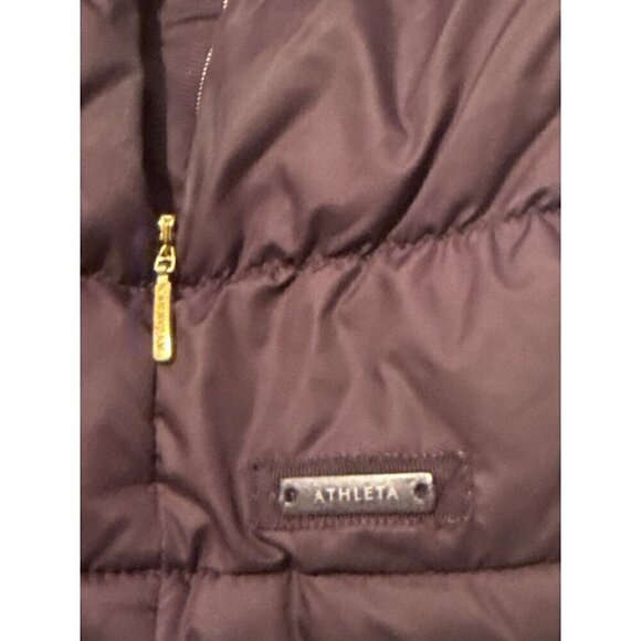 Athleta Downabout Asymmetric Puffer Vest Wild Raisin Maroon No Flaws - Picture 8 of 15